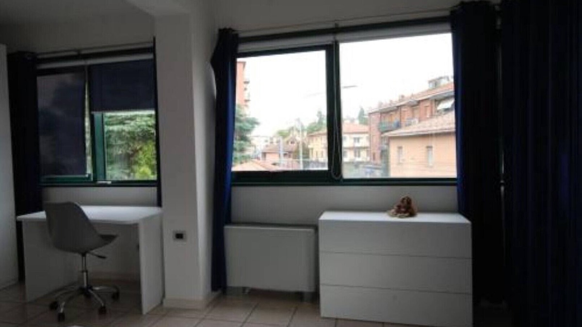 Rastignano Apartment | FrenkHome open space