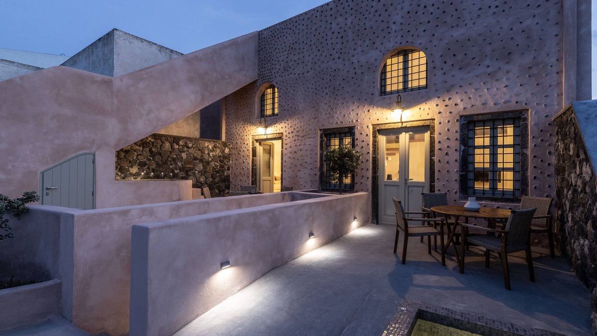 Vothon House | Frescoes Luxury Suites