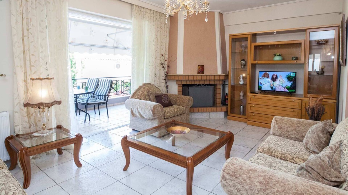 Marousi Apartment | Fresh Luxury 2BR Retreat in Marousi