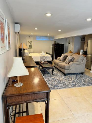 Hillcrest House | Fresh Meadow Cozy Studio