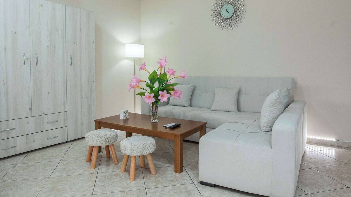 Keratsinion Apartment | Fresh Modern 1 Bd Apt w Balcony in Quiet Keratsini