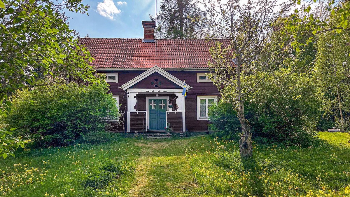 Boxholm House | Fresh sea air near the lake, Sommen