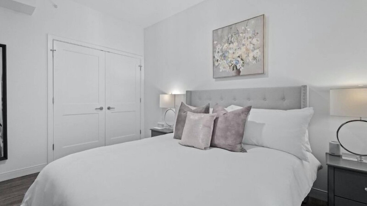 Monroe Ward Apartment | Fresh + Spacious Condo -Downtown RVA- Pool, Gym, Parking Included
