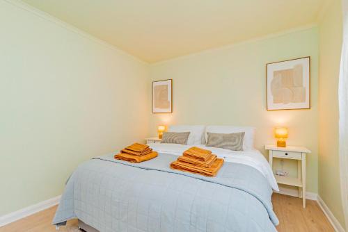 Lychpit Apartment | Fresh, stylish apartment