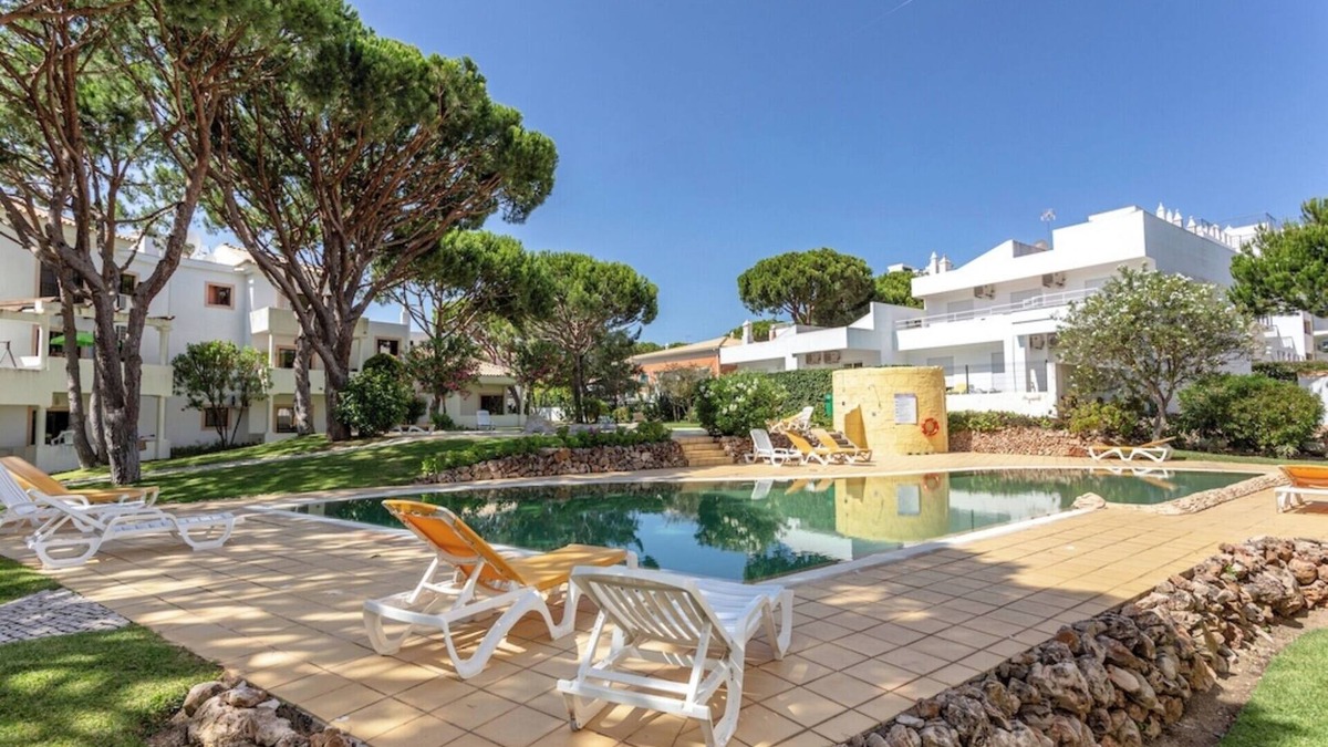 Aldeia das Acoteias Apartment | Fresh Sunny Flat w/Pool and Terrace by Host Wise