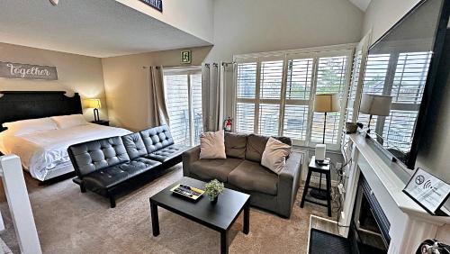 Craigleith House | Freshly Upgraded Cozy Loft @ North Creek Resort