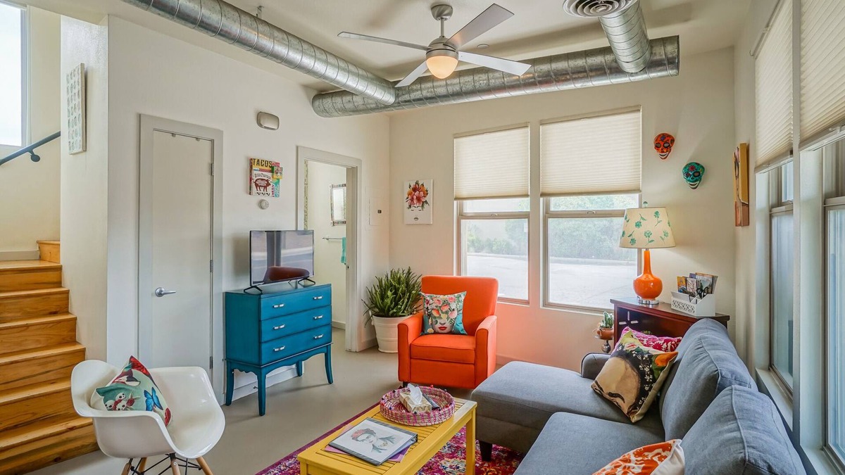 Downtown Albuquerque Condo | Frida Kahlo! 1bd/1.5ba Condo near Old Town/Sawmill. Balcony, Patio!