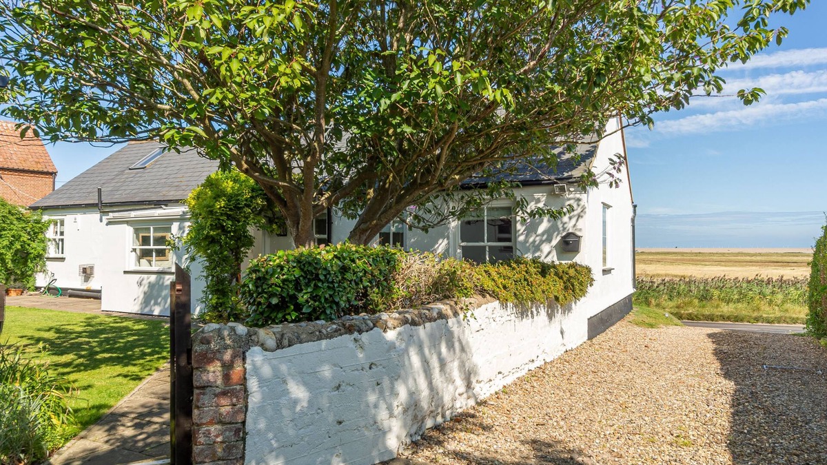 Salthouse House | Fridays Barn (2), Salthouse, Norfolk