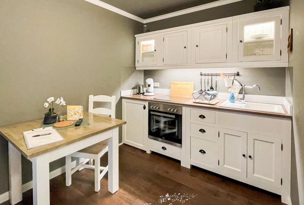 Dersdorf Apartment | Friendly Home - Einzelappartement "Pure" Köln Bonn Phantasialand