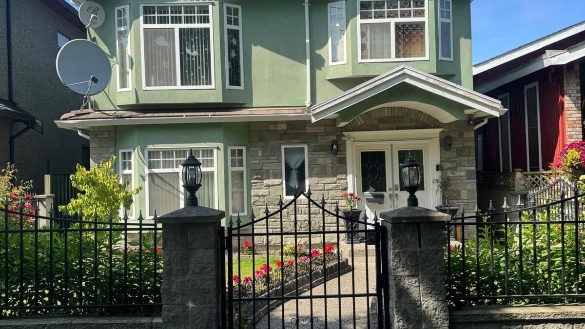 Hastings House | Friendly Home, where your family will be close to everything during your stay.