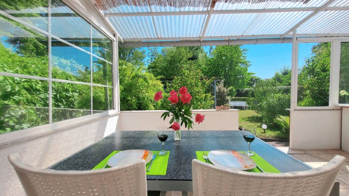 Storkow House | Friendly house in the lake country * 2 gardens, 2 terraces