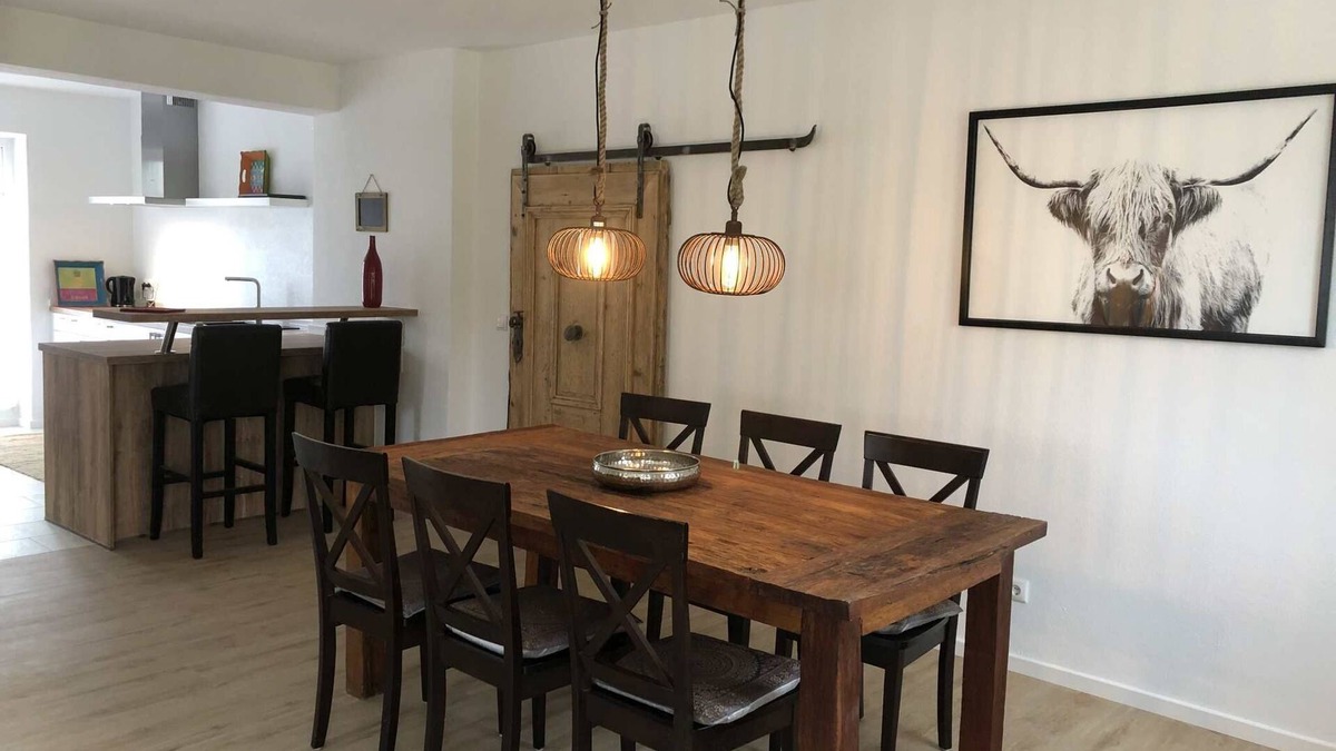 Saaldorf-Surheim House | Friendly vacation home- 8 persons, 130sqm, 3 bedrooms, 2 terraces, central