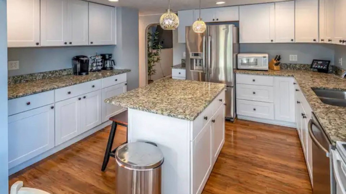 Beavercreek House | Friends & Family Wright Patt AFB, LG Family Home!