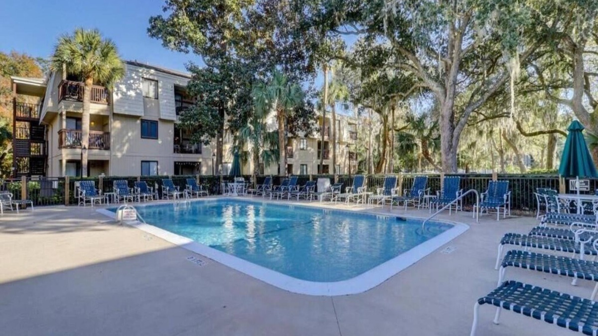 North Forest Beach Apartment | Friends Get Away TWO Bedroom Large Villa