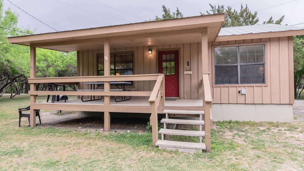 Sabinal Cabin | Frio Country Resort - Within walking distance to the Frio River!
