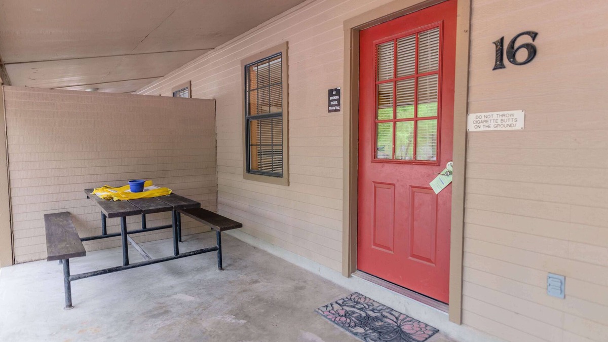 Sabinal Cabin | Frio Country Resort - Within walking distance to the Frio River!