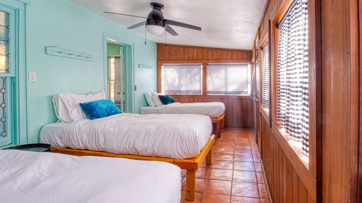 Leakey Cabin | Frio River Cabins