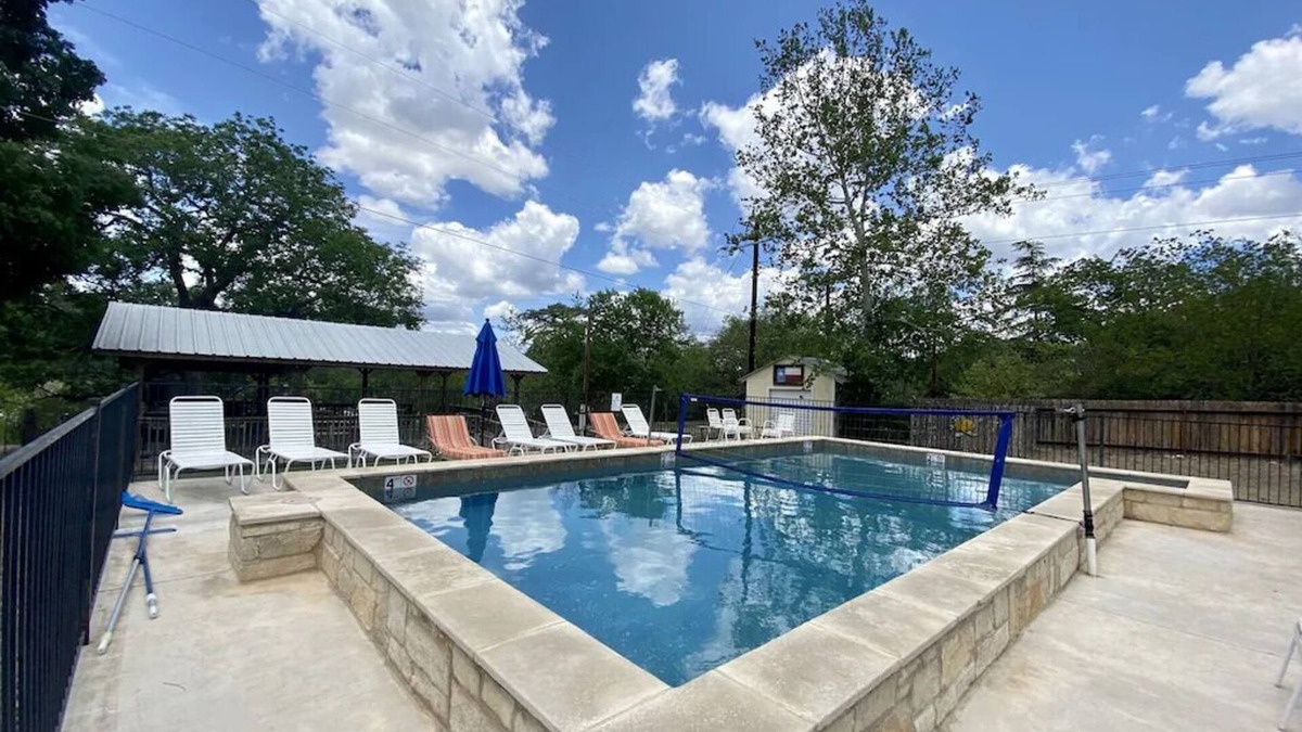 Leakey House | Frio River House + Bunkhouse, Private Volleyball Pool, Pavilion, Riverfront!