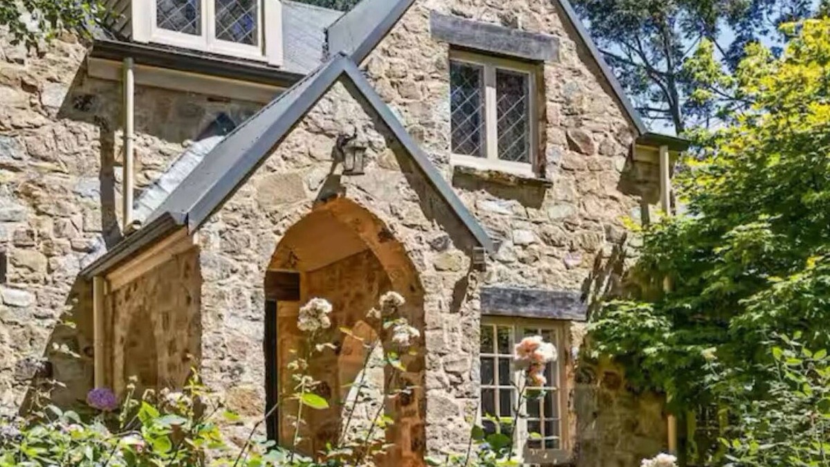 Stirling House | FROGWELL HOLLOW immerse into an idyllic fairytale!