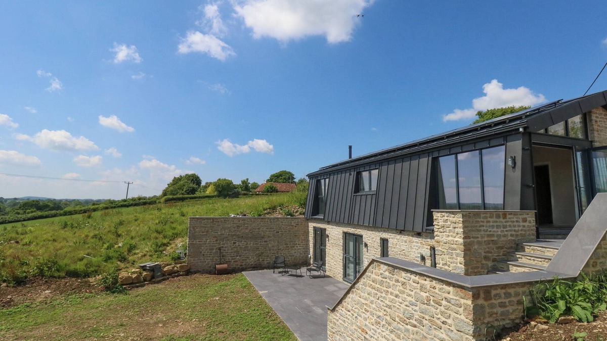 Sherborne Cottage | FROGWELL, pet friendly, with open fire in Yetminster