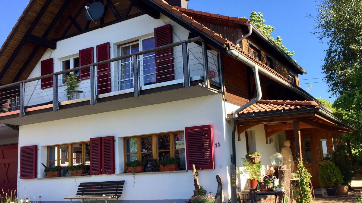 Dachsberg Apartment | frohNATUR vacation apartment in a natural garden