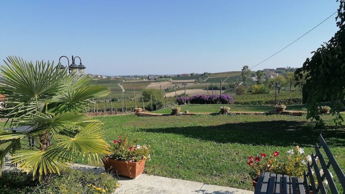 Montegrosso dʼAsti Other | From Elvira
