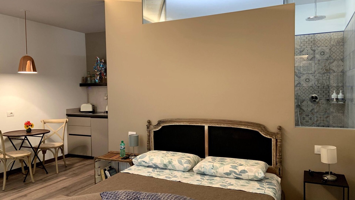 Cremona Apartment | From Mr. Paul - Sapphire - CNI 00036