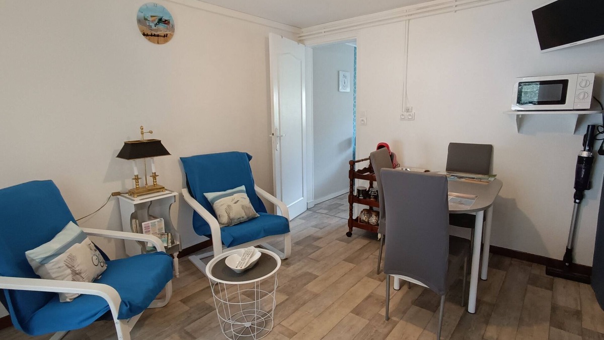 La Barre-de-Monts Apartment | Fromentine, apartment Ground floor of a house on the edge of a forest for 2 people. - Wifi