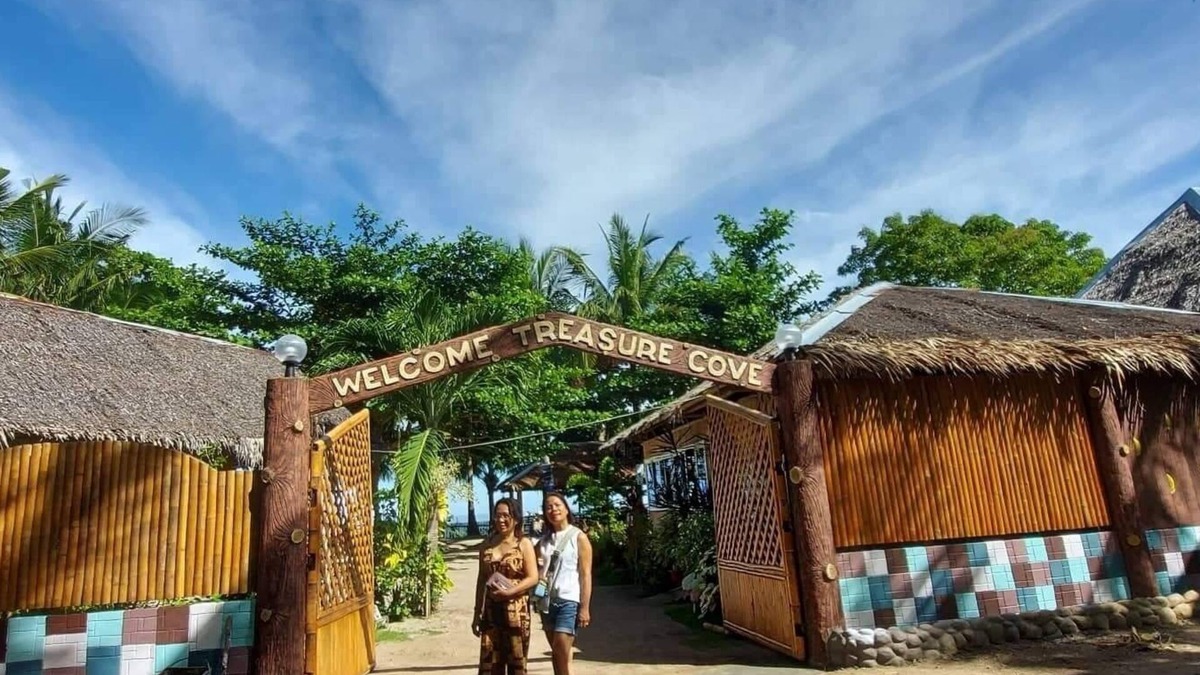Carles Resort | Front Beach Cottages Rental Breakfast included