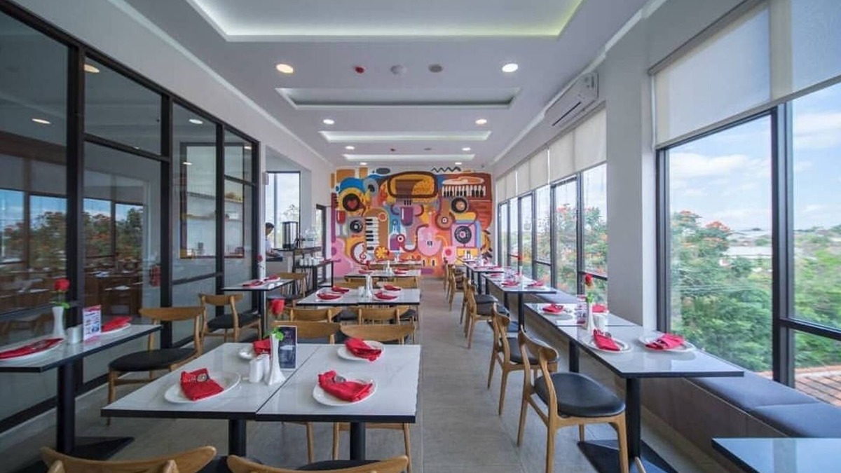 Tulungagung Hotel | Front One Hotel Tulungagung