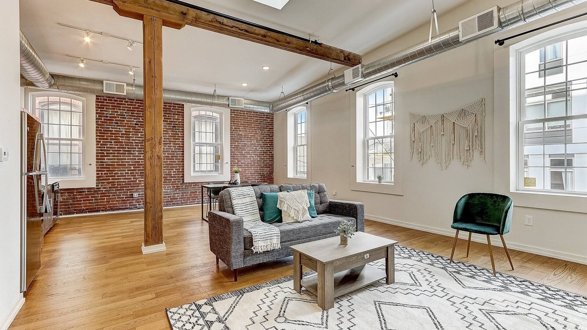 Northern Liberties Apartment | FRONTDESK 1136 N American St Apts Northern Liberties Philadelphia