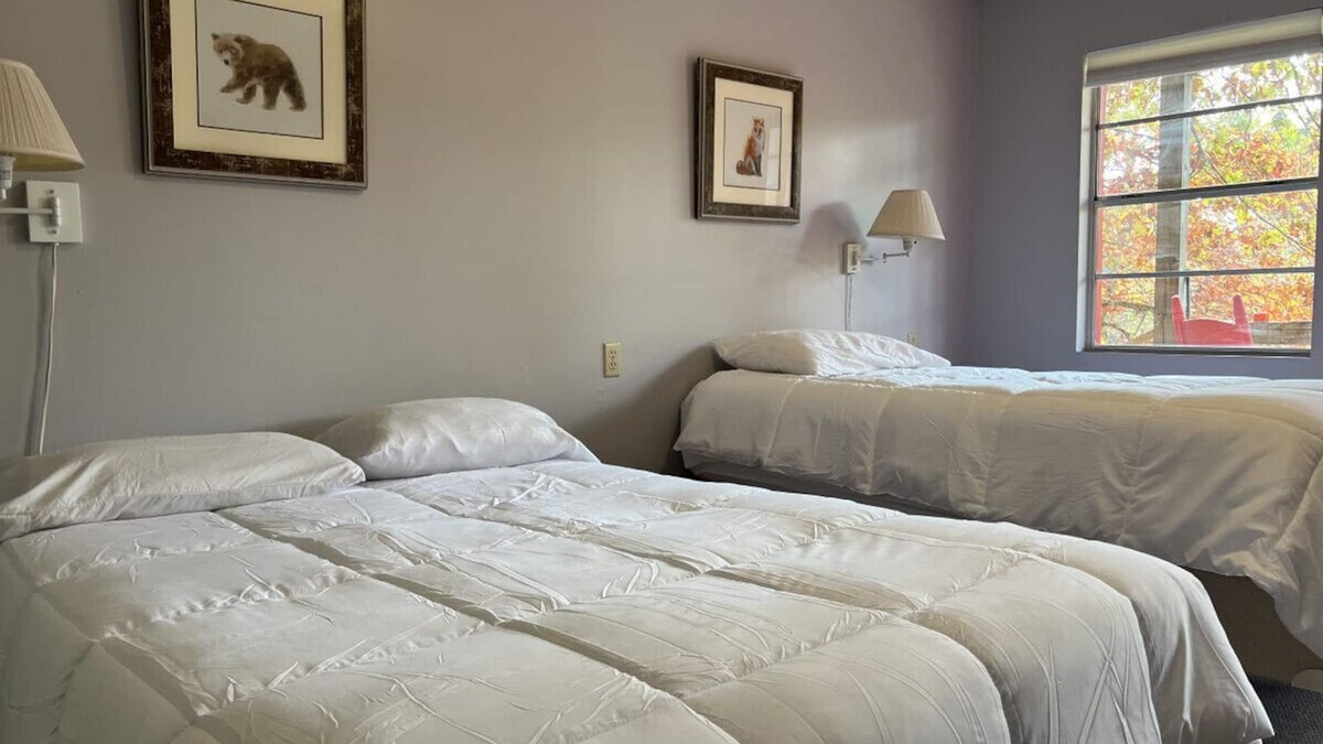 Waynesboro Hotel | Frontier Hideaway Room 31
