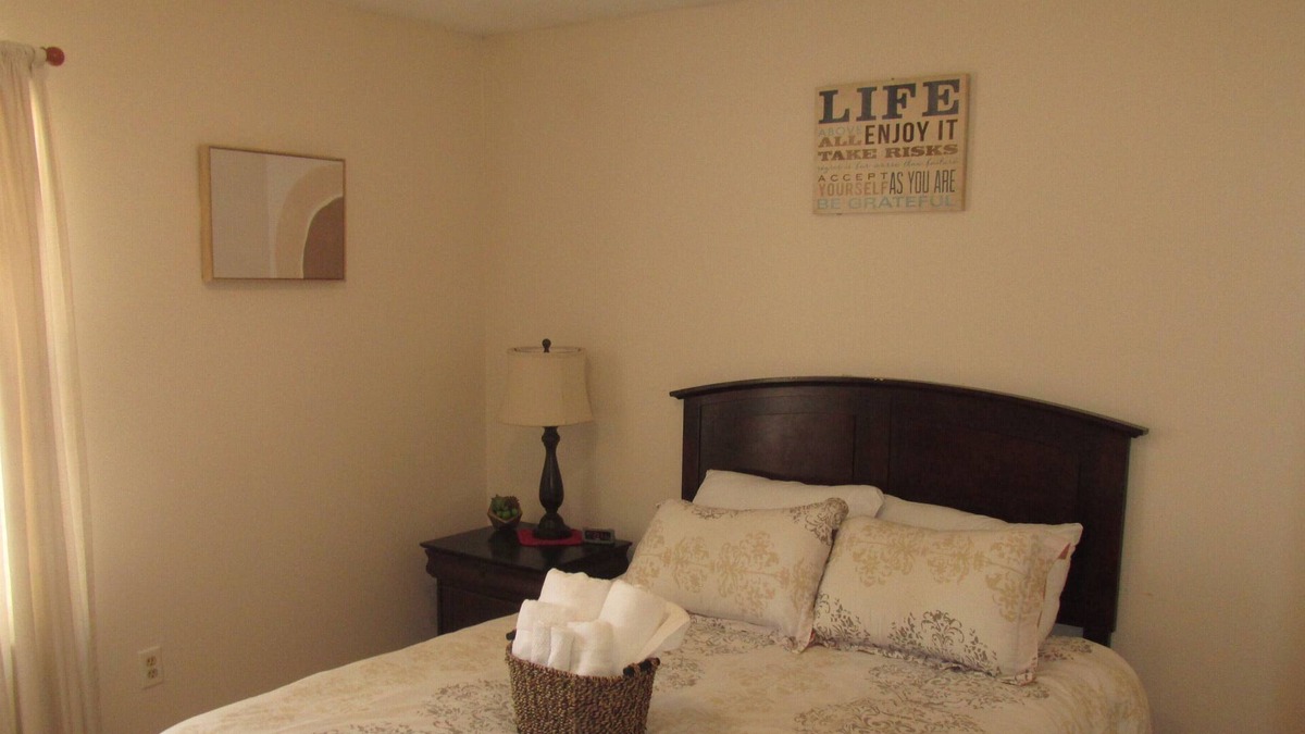 Daleville Apartment | Ft. Rucker living this is a great place to come and relax with friends and famil