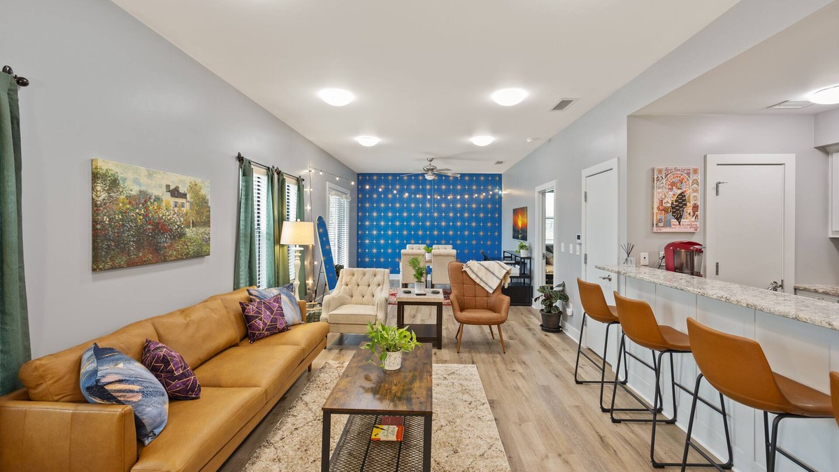 Fort Worth Apartment | Ft Worth Southside Loft 204- Walk to Magnolia Ave!