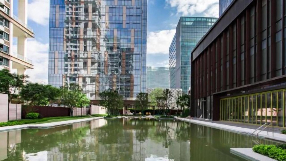 Huaqiang North Apartment | fuan hotel