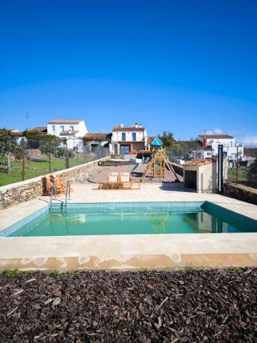 Encinasola Apartment | fuerte trece