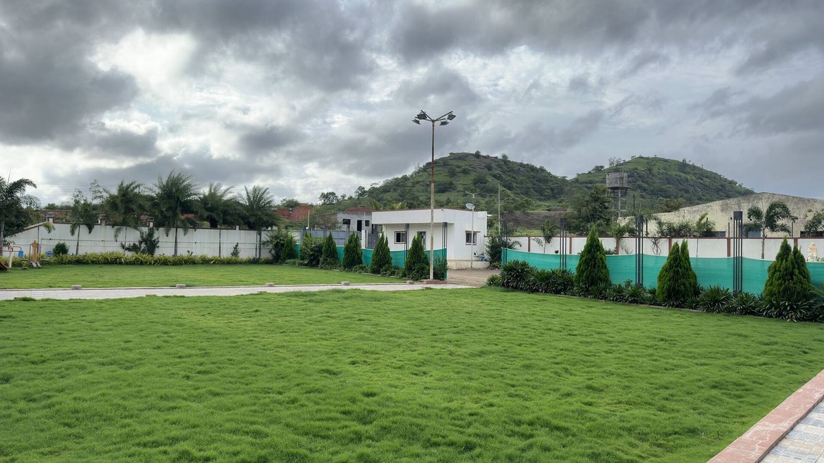Junnar Hotel | Fulgulab Lawns & Homestays