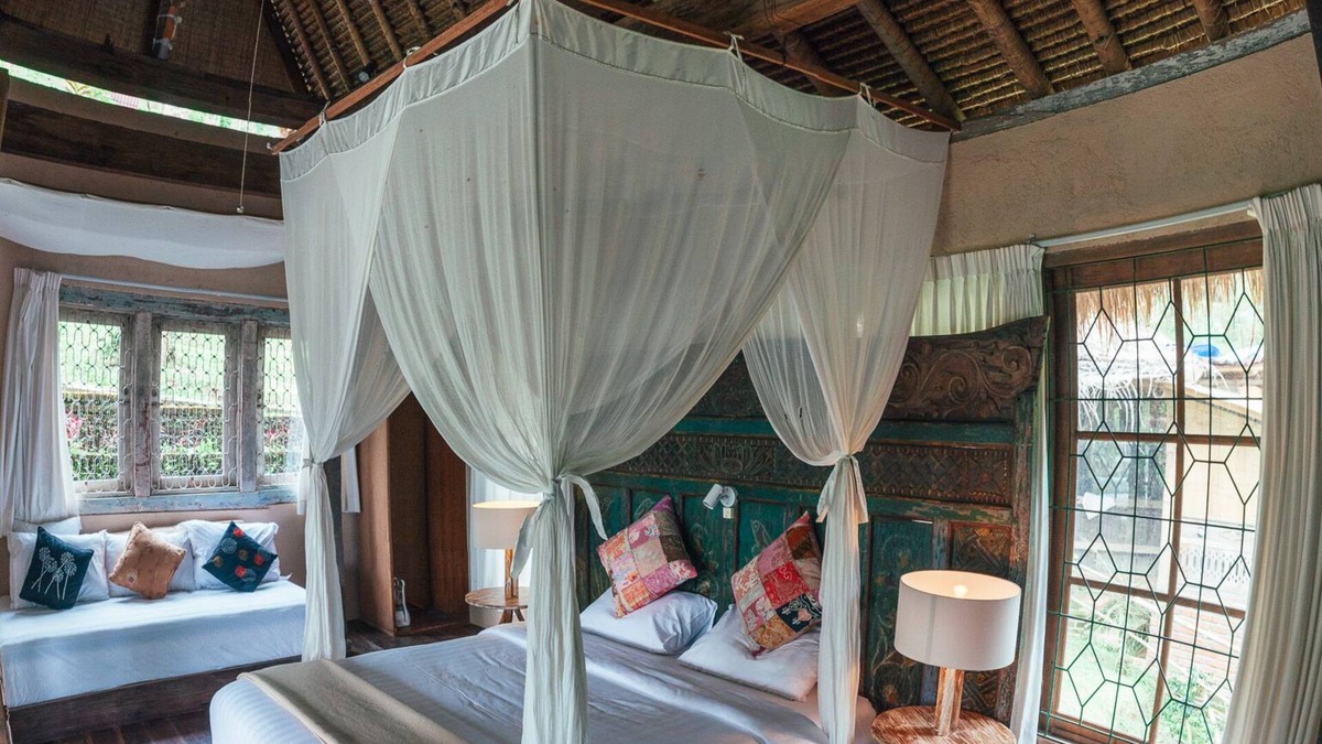 Penebel Cabin | Full Board - Antique Gladak House at Jatiluwih, UNESCO Site