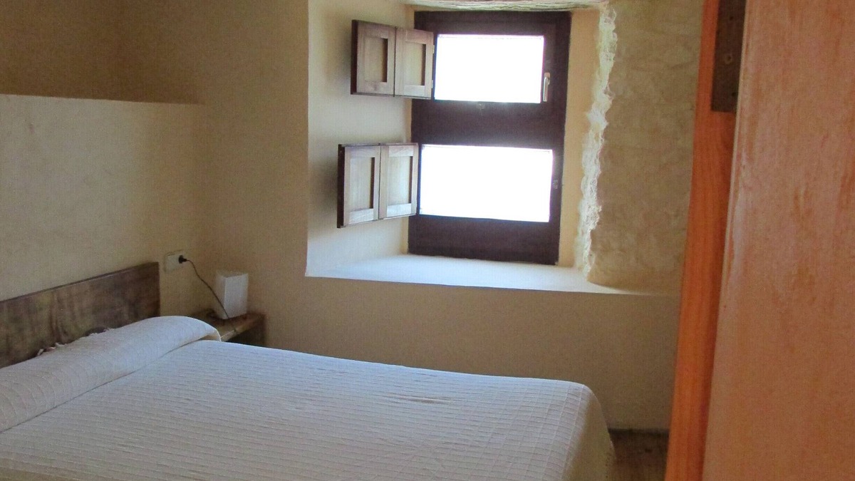 Cuevas de Vinayo Cottage | full house for 4 people