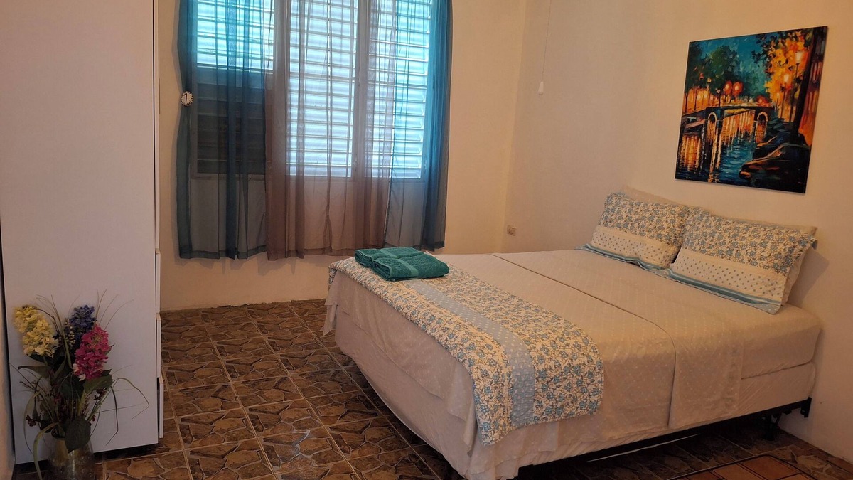 Cocos House | Full house in rural area. Close to carr #2,pharmacy,supermarket,gas station