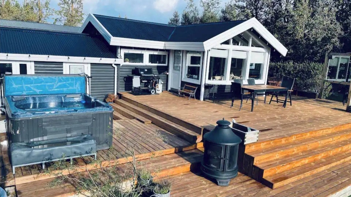 Kjosarhreppur Cabin | Fully booked 2024 - Cabin with hot tub and game room