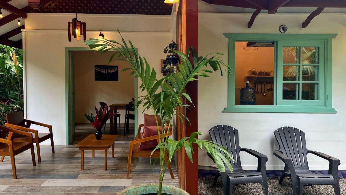 Cocles House | Fully equipped bungalow in beautiful jungle garden, near beaches