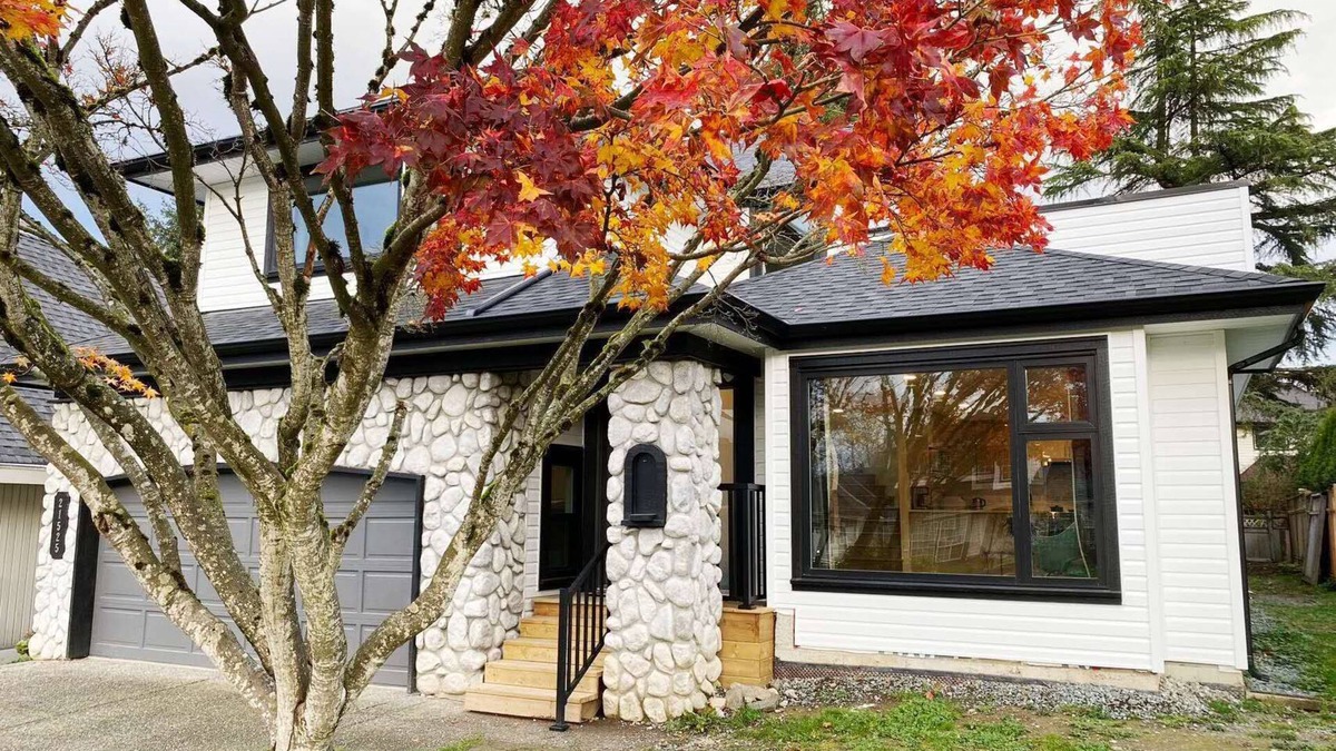 Langley House | Fully equipped 4b3b house 3 minutes drive to Highway 1