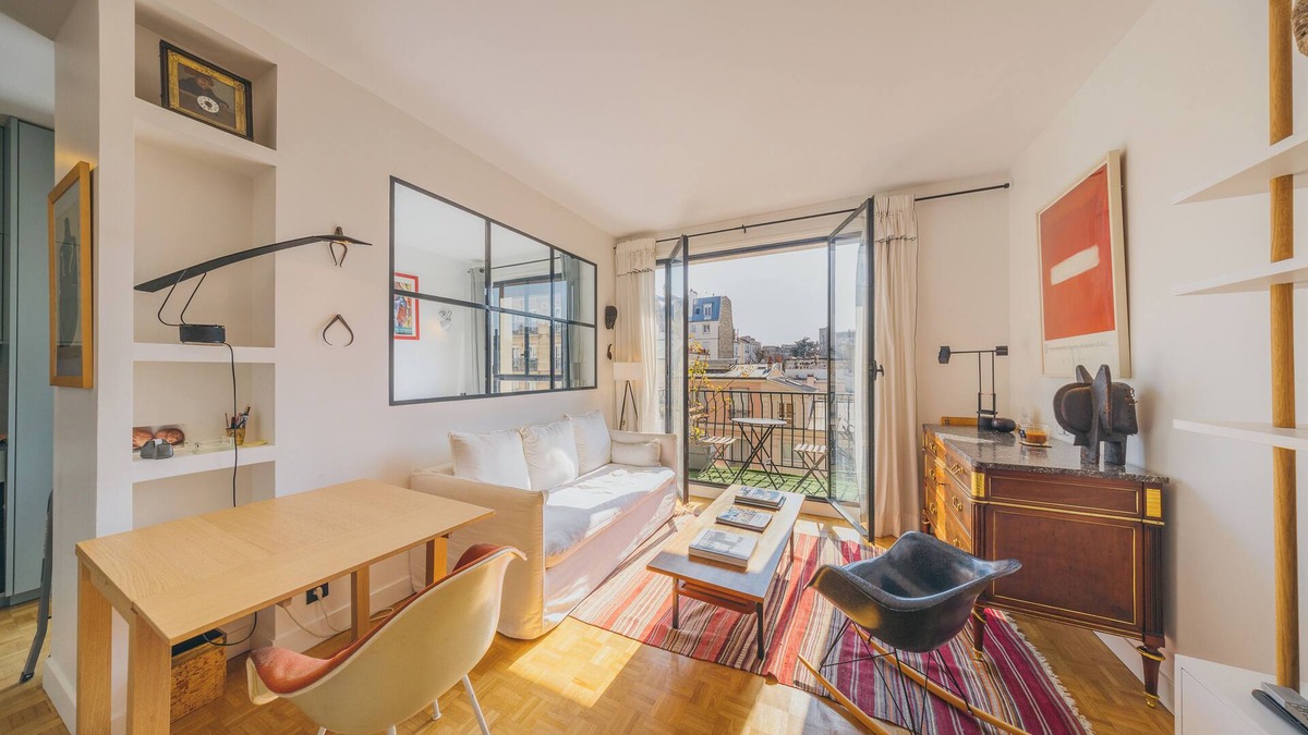 Neuilly-sur-Seine Apartment | Fully equipped 1BR In central Neuilly 5 minutes from Sablons metro