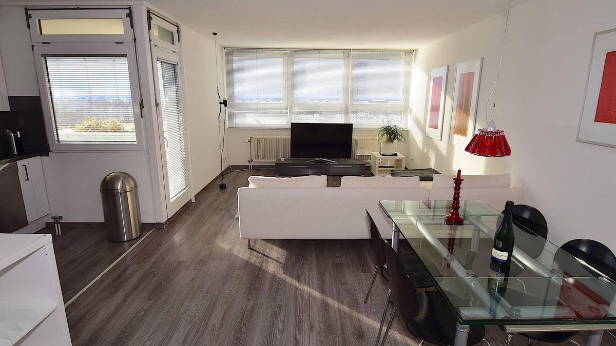 Kranichstein Apartment | Fully equipped 3-room designer apartment with breathtaking views