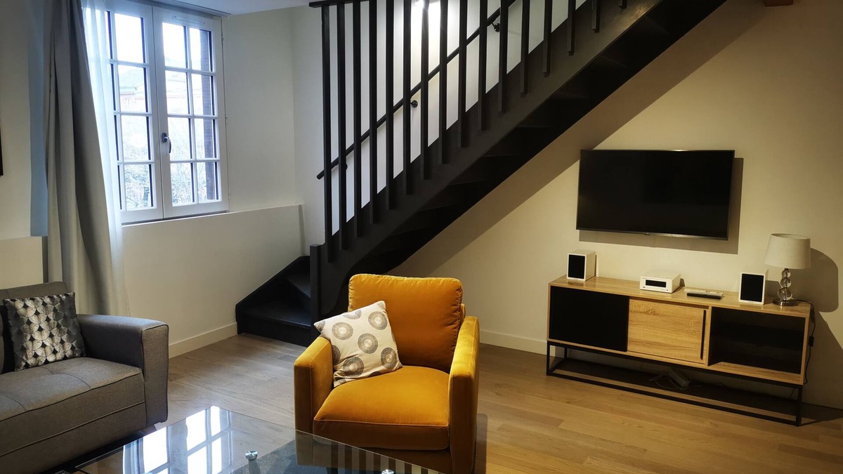 Capitole Apartment | Fully-equipped 90 m2 duplex apartment in the center of town, ideal for families.