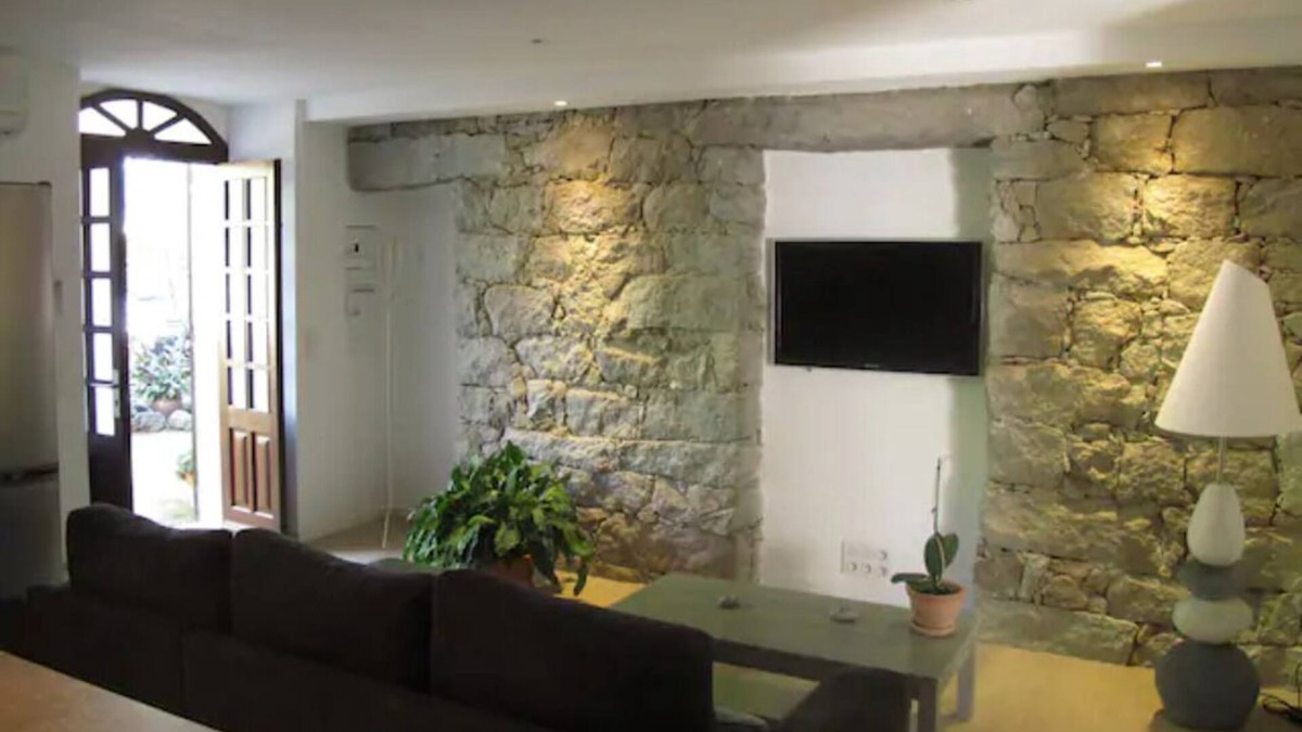 Porto-Vecchio House | Fully-equipped apartment in the heart of the village of Muratellu.