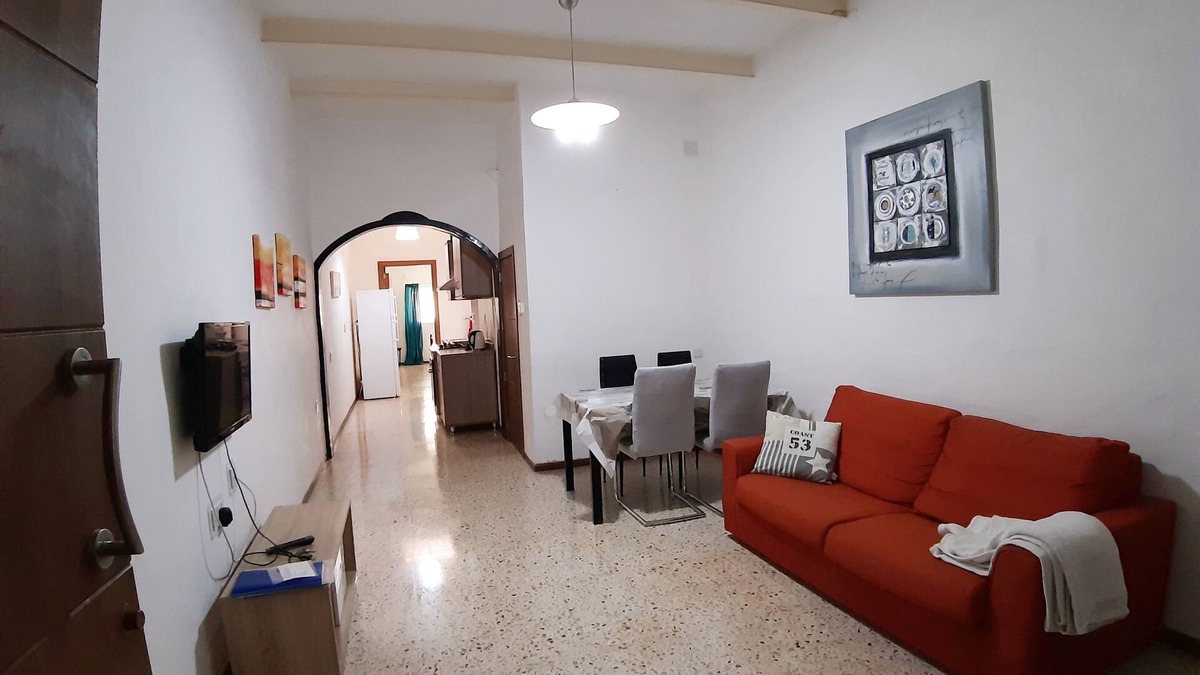 St. Julian's Apartment | Fully Equipped apartment in the heart of St Julian's