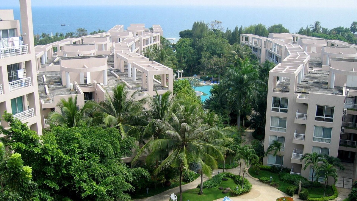 Nong Kae Apartment | Fully equipped beach front apartment in the city center of Hua Hin