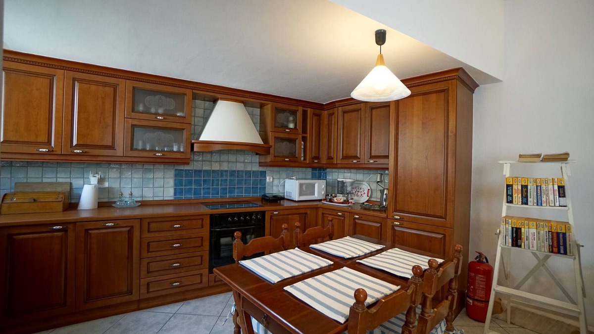 Galaxidi House | Fully equipped, family house near the sea for rent